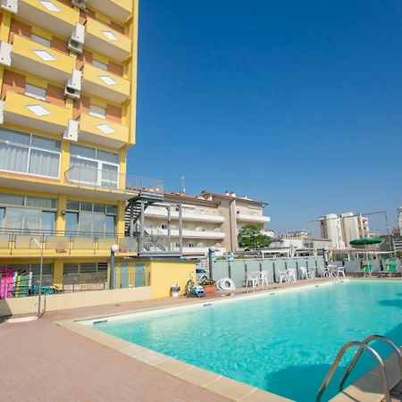 Hotel Apollonia Lido Di Savio Esterno foto